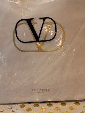 Valentino Beauty XL Canvas Fullylined Tote Bag Ivory And Gold GWP